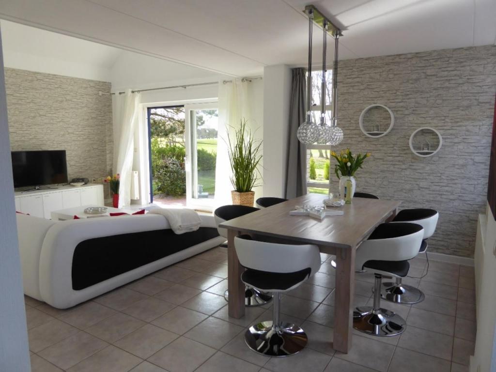 Villa Beach & Golf Julianadorp Bagian luar foto